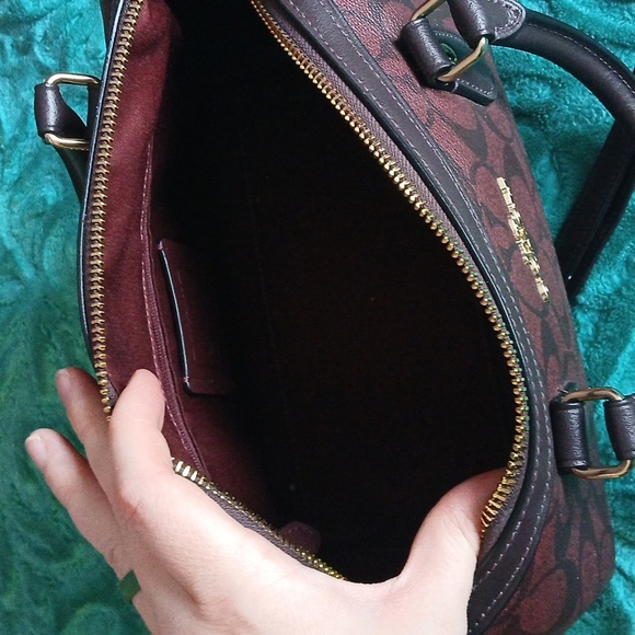 Coach Bag - Picture 7 of 9